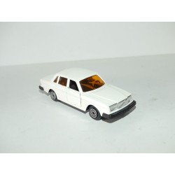 VOLVO 264 Blanc NOREV JET CAR 1:43 sans boite