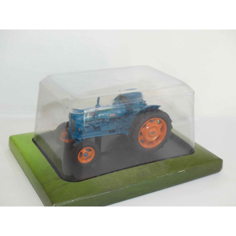 TRACTEUR N°07 FORDSON POWER MAJOR 1958 UNIVERSAL HOBBIES 1:43 sous coque