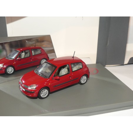 ② Renault clio RS 1/43 norev — Voitures miniatures