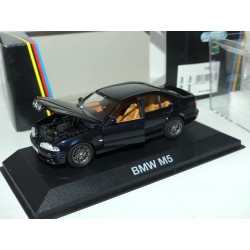 BMW M5 E39 Bleu Foncé...