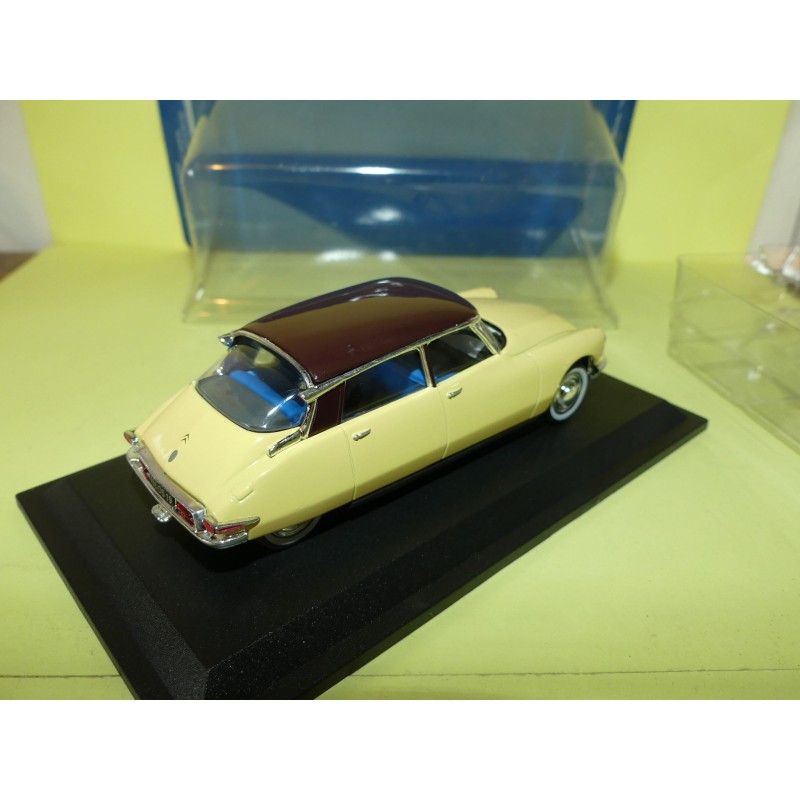 Miniature voiture vintage - Citroën DS 19 bleu (échelle 1:43)